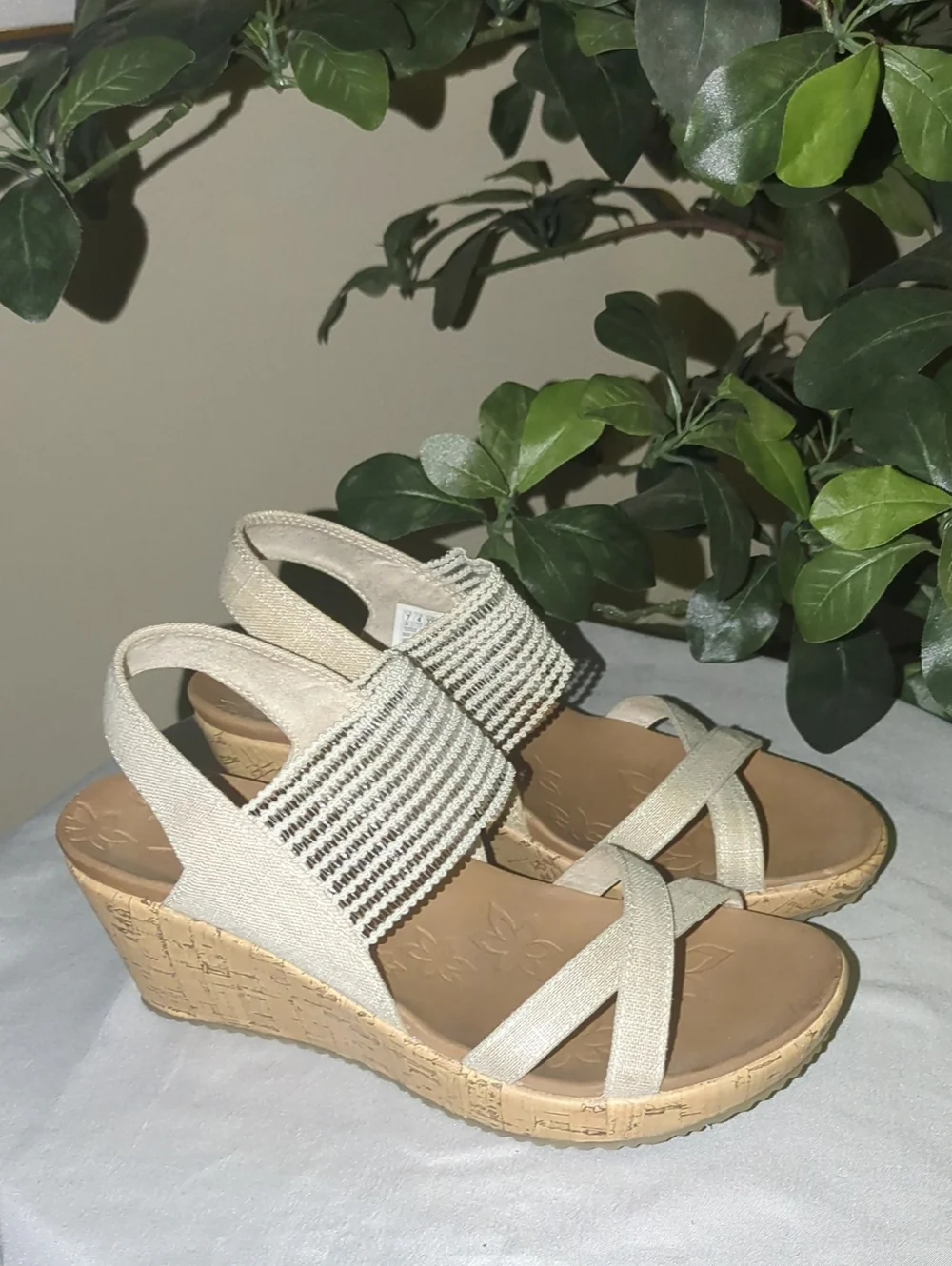 Skechers Beige Wedge Sandals – Neutral Textured Slingback
